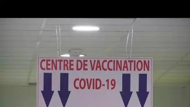 Covid-19 : faut-il mettre en place un passeport vaccinal pour retrouver une vie normale ?