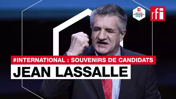 Jean Lassalle raconte son meilleur et son pire souvenir à l'étranger