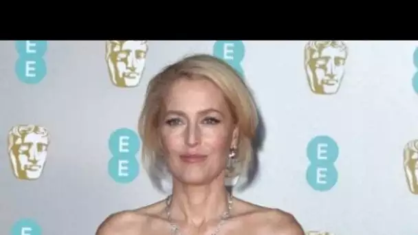 Gillian Anderson réagit aux propos du prince Harry sur la série The Crown