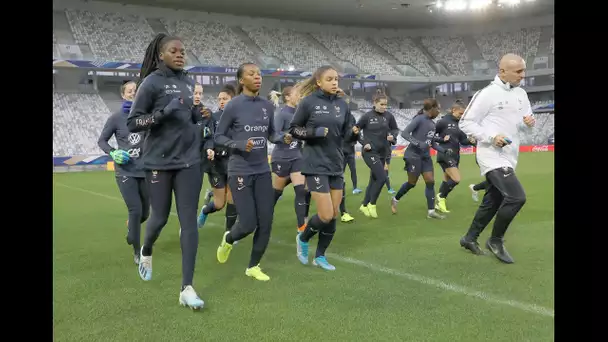 La conférence de presse des Bleues en direct (16h30) I Équipe de France Féminine 2019