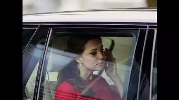 PHOTOS – Kate Middleton, Charlene de Monaco… Quand les stars du gotha craquent en...