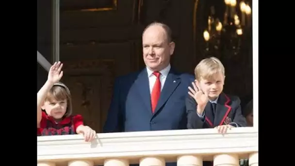 PHOTOS – Albert de Monaco : ses jumeaux Jacques et Gabriella font le show au balcon,...