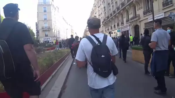 🔴 Anti-masques: rassemblement de militants sur la place de la Nation à Paris #MasqueObligatoire
