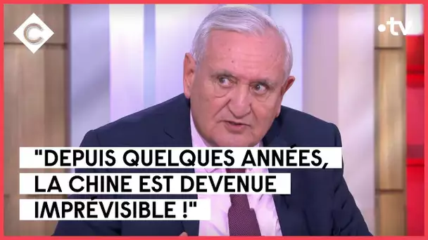 Ukraine : un an de guerre - Jean-Pierre Raffarin - C à Vous - 24/02/2023