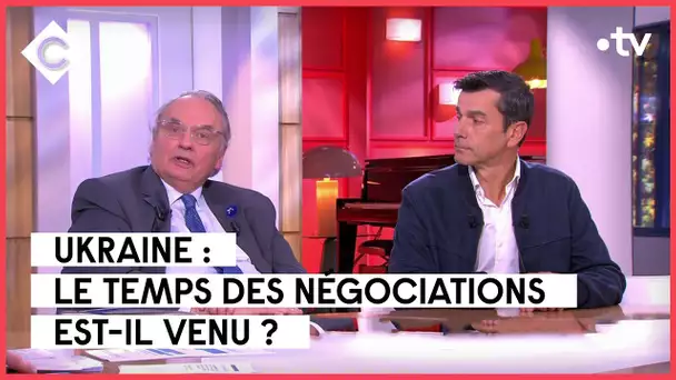 Jean-Louis Bourlanges et Yves Carra - C à Vous - 16/11/2022