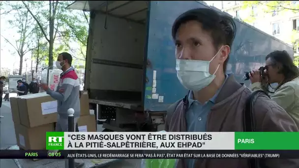 Des donateurs issus de la communauté asiatique livrent des masques au personnel médical