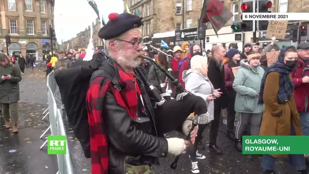 Royaume-Uni : des milliers de personnes réclament la justice climatique à Glasgow