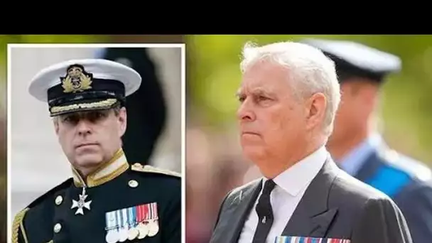 Le prince Andrew "devrait être interdit" de porter l'uniforme militaire pour veiller