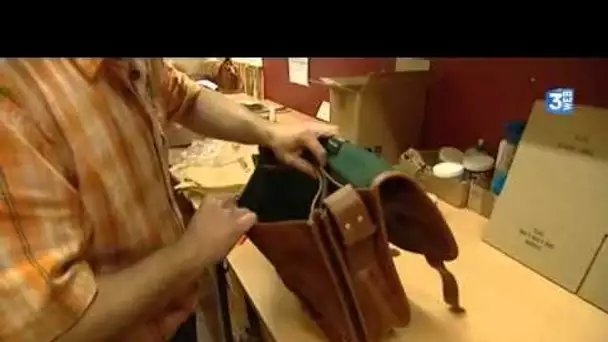 Rouen : des sacs rétro en cuir qui font un carton