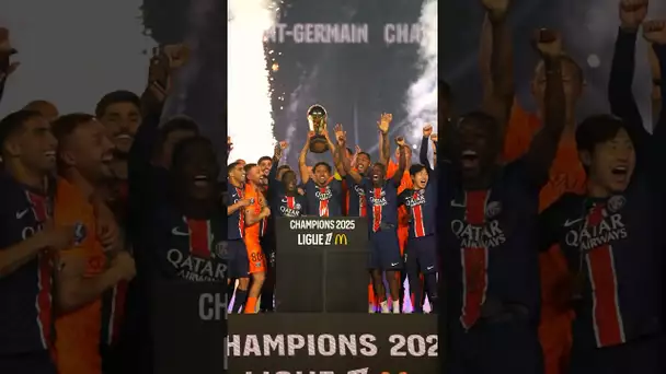 CHAMPIONS!! 🏆❤️💙 #psg #ligue1