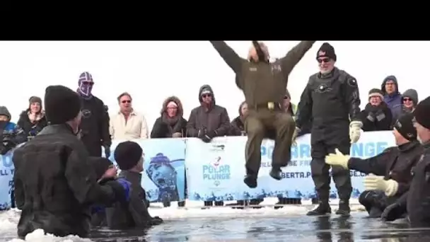 Canada : ils sautent dans l&#039;eau glacée pour la bonne cause