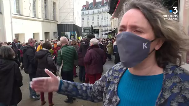 Des rassemblements pour réclamer les réouverture des cinémas en Loire-Atlantique.