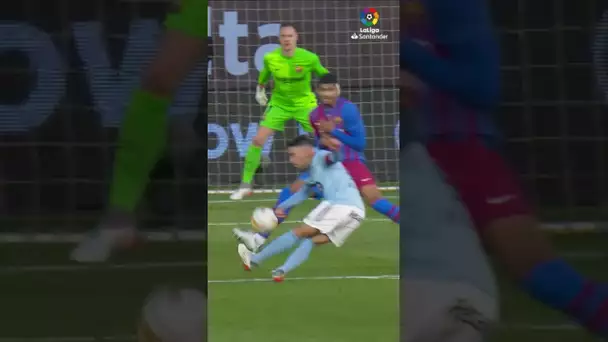 The Magician of Moaña! 🧙‍♂️ IAGO ASPAS 🔮  #shorts #laligasantander #fcbarcelona #rccelta #iagoaspas