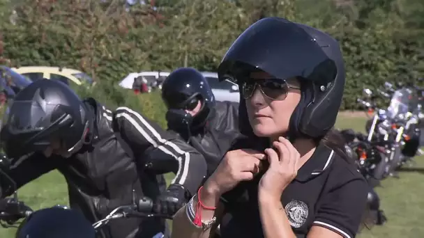 Elles n'ont besoin de personne en Harley Davidson…