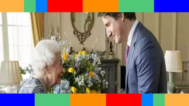 👑  PHOTO – Elizabeth II pimpante et en pleine forme pour rencontrer Justin Trudeau : son geste symb