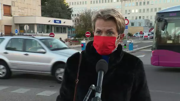 Jean Castex et Olivier Véran en visite au CHU de Dijon.