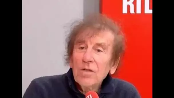 “J’ai l’air abruti” : Alain Souchon toujours aussi nature dans “On refait la...