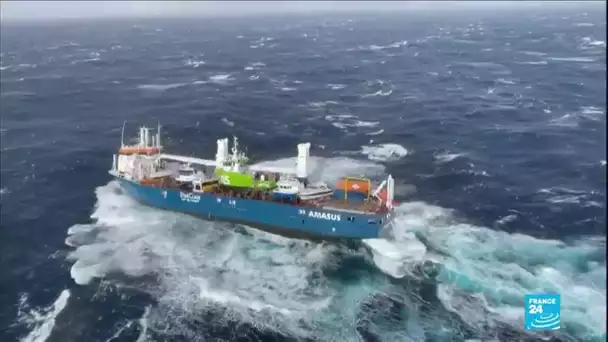 Cargo à la dérive en mer de Norvège : l'équipage évacuée et tentative de remorquage