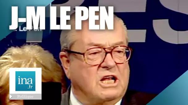 2002 : Jean-Marie Le Pen  remporte le 1er tour des Présidentielles | Archive INA