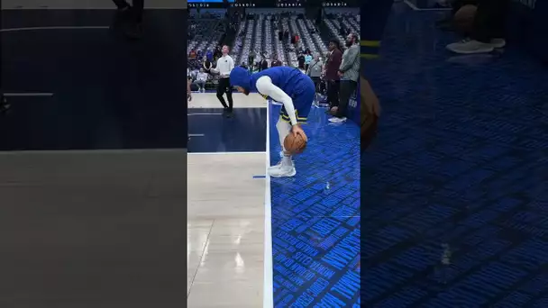 Steph Curry's Pregame Dribble Routine 🔥 | #shorts