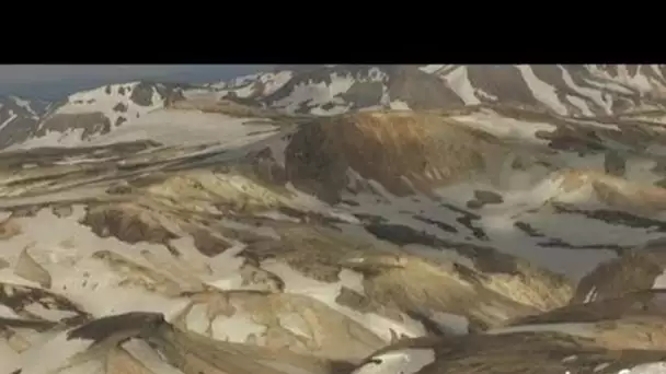 Islande, région de Landmannalauger : montagne volcanique