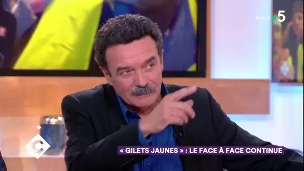 Gilets Jaunes : le face à face continue ! - C à Vous - 11/12/2018