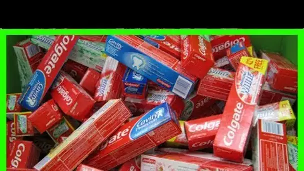 UN PRODUIT CHIMIQUE PRÉSENT DANS LA PÂTE DENTIFRICE 'COLGATE' LIÉE AU CANCER!