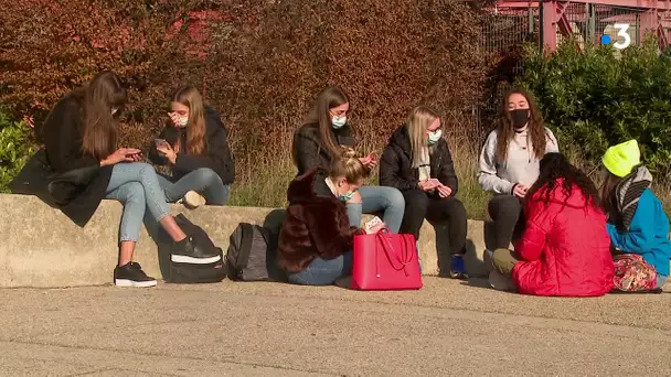 Journée contre les violences faites aux femmes : quand la question du consentement s'invite au lycée