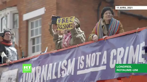 Londres : des partisans d’Assange manifestent devant l’ambassade d’Equateur