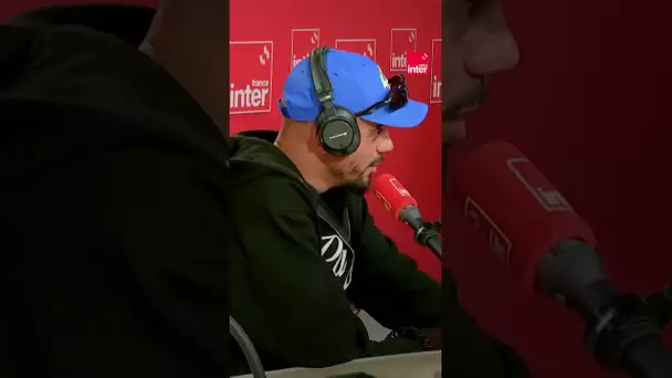 "J'ai moins l'âge, moins l'envie de tout montrer, tout afficher sur Internet"