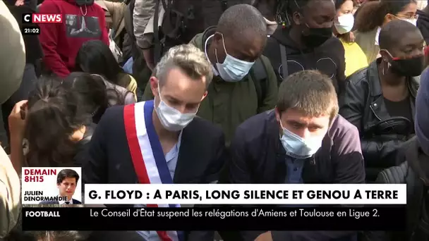 Long silence et genou à terre à Paris en hommage à Georges Floyd