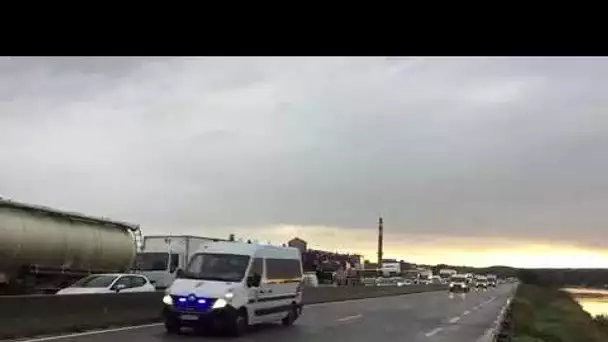 Arrivée des CRS mardi 20 novembre pour déloger les gilets jaunes