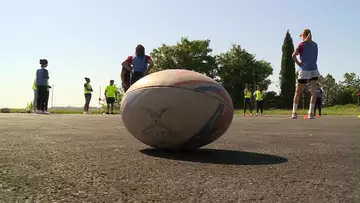Initiation au rugby féminin au lycée Pablo Picasso de Périgueux