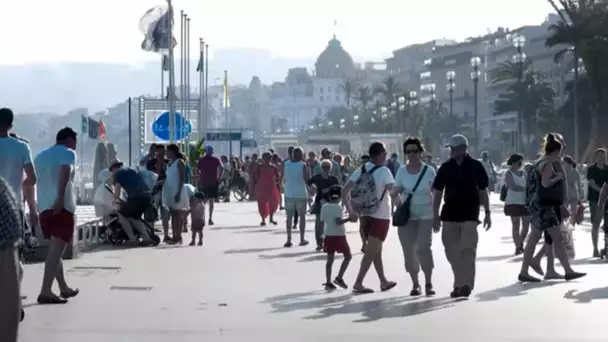 Nice : ils honorent les victimes de la Promenade des Anglais