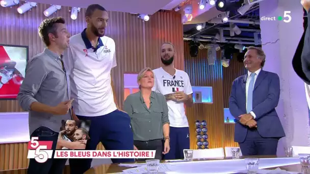 Les bleus dans l'histoire ! - C à Vous - 16/09/2019