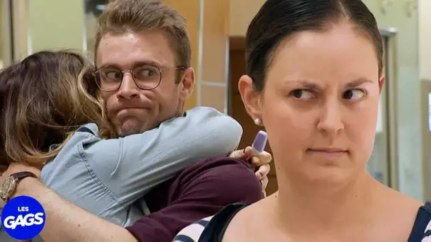Elle commence à douter | Juste Pour Rire Les Gags