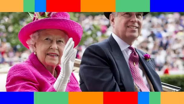 Elizabeth II  pourquoi le prince Andrew lui rend visite chaque jour actuellement