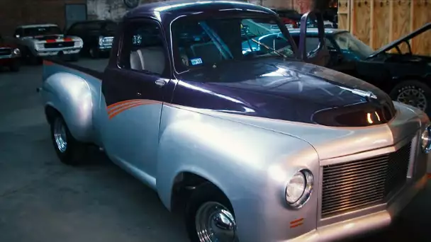 Dan et toute l'équipe de FantomWorks restaurent une pickup Studebaker de 1951