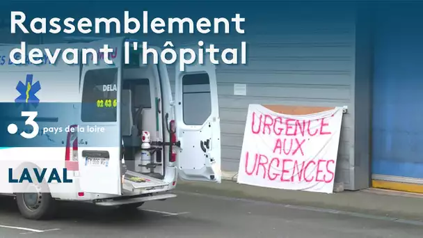 Rassemblement le 11 janvier 2022 devant le Centre Hospitalier de Laval