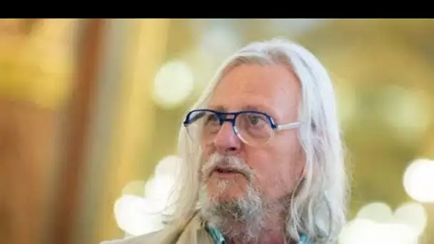 "C'est infernal, on s'arrête, ça suffit !" : Didier Raoult explose de colère en...