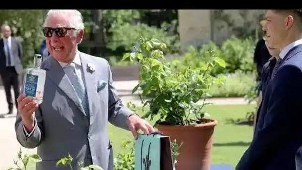 Le prince Charles lance un parfum de 151 £ inspiré des «magnifiques» jardins de Highgrove