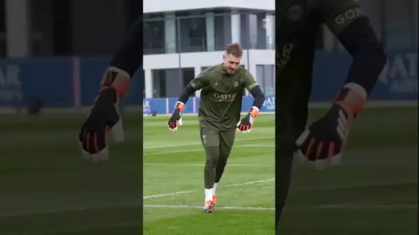 Arnau Tenas 😎 #psg #goalkeeper #training