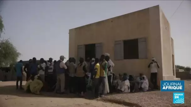 Attaques jihadistes au Mali : témoignages de rescapés à Ouatagouna • FRANCE 24