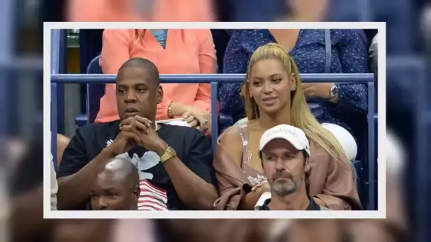 ✅  VIDEO. Jay-Z et Beyoncé se font critiquer pour ne pas s&#039;être levés pendant l&#039;hymne national au Su