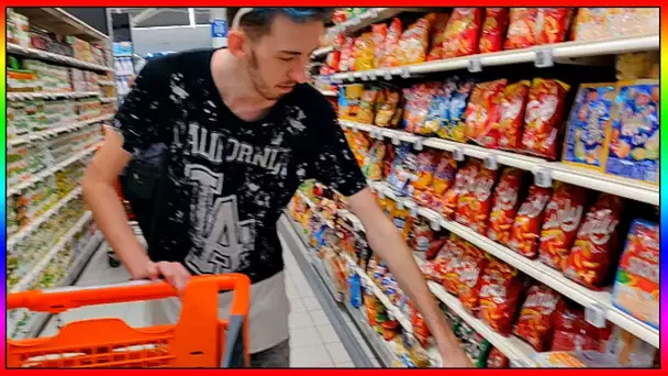 KENNY ME VOLE 100€ ET FAIT DES COURSES DE MERDE AVEC MOMO ET UNE EMPLOYER DU MAGASIN !