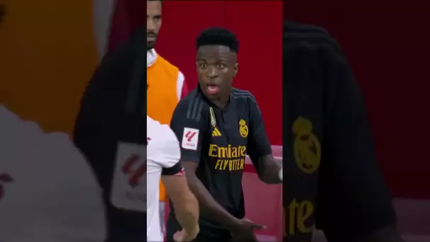 😱 Vinicius se mange un petit pont dévastateur #shorts