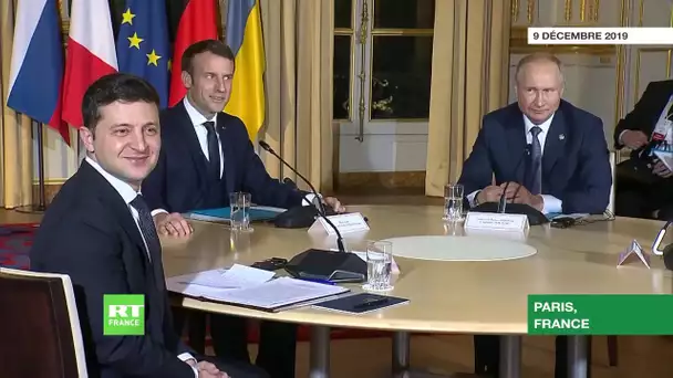 Un sourire pour la presse ? Macron et Poutine encouragent Zelensky à saluer les photographes