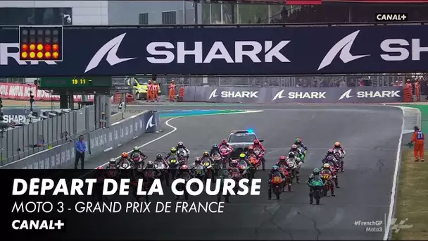 Le départ de la course Moto 3 - Grand Prix de France