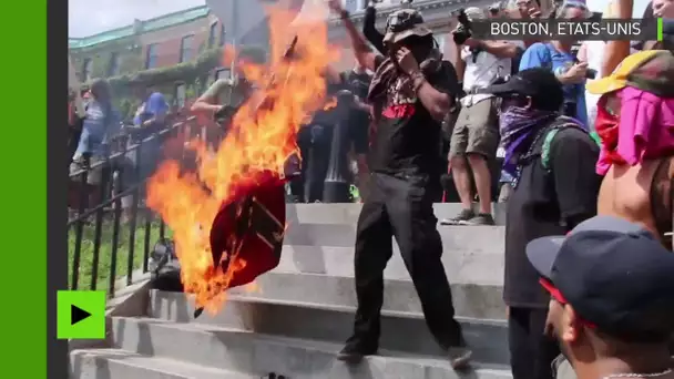 Un drapeau confédéré brûlé lors d’une manifestation antiraciste à Boston