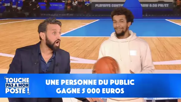 Cyril Hanouna tire au sort une personne du public pour gagner 5 000 euros !